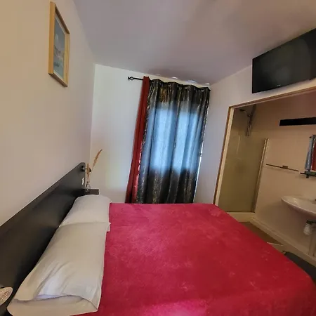 Hotel Les Rosiers La Rochelle (Charente-Maritime)