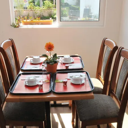 Hotel Les Rosiers La Rochelle (Charente-Maritime)