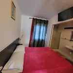 Hotel Les Rosiers La Rochelle (Charente-Maritime)