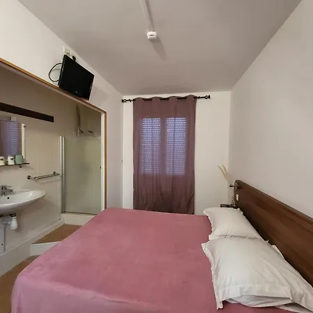 Les Rosiers לה רושל