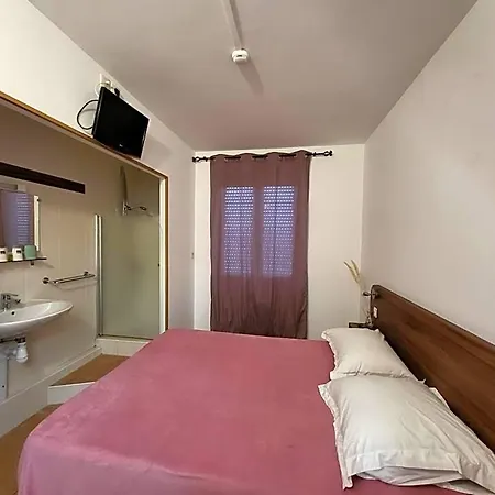Hotel Les Rosiers La Rochelle (Charente-Maritime)