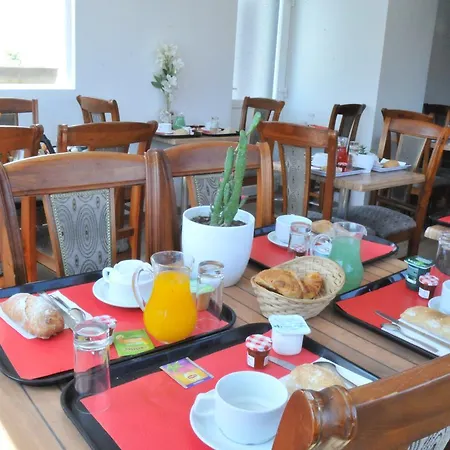 Les Rosiers لا روشيل