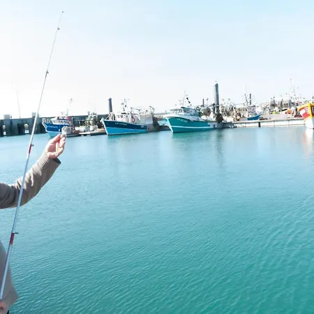 Les Rosiers فندق لا روشيل