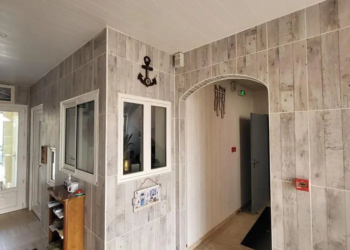 Hotel Les Rosiers La Rochelle (Charente-Maritime)