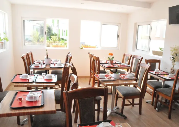 Hotel Les Rosiers La Rochelle (Charente-Maritime)