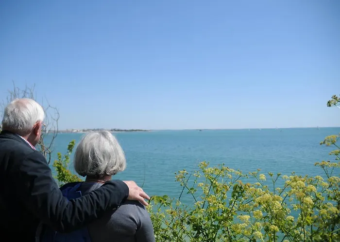 Hotel Les Rosiers 3*