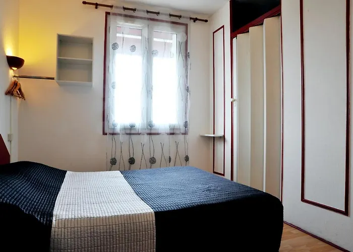 Hotel Les Rosiers La Rochelle (Charente-Maritime)